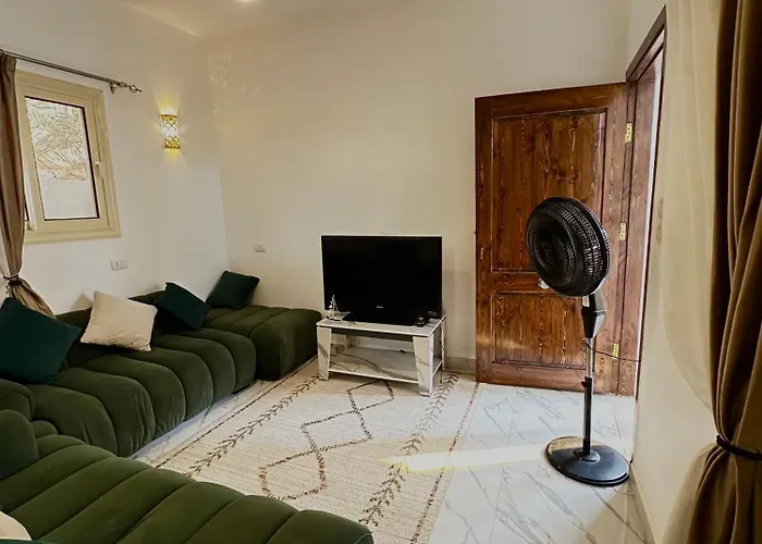 Cozy & Charming 2br - Mint Apartment *